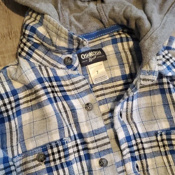 Oshkosh Hooded Flannel - Picture 2 of 3